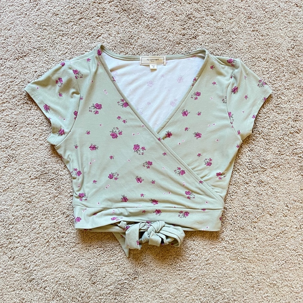 No Comment | Floral Tie Crop Top